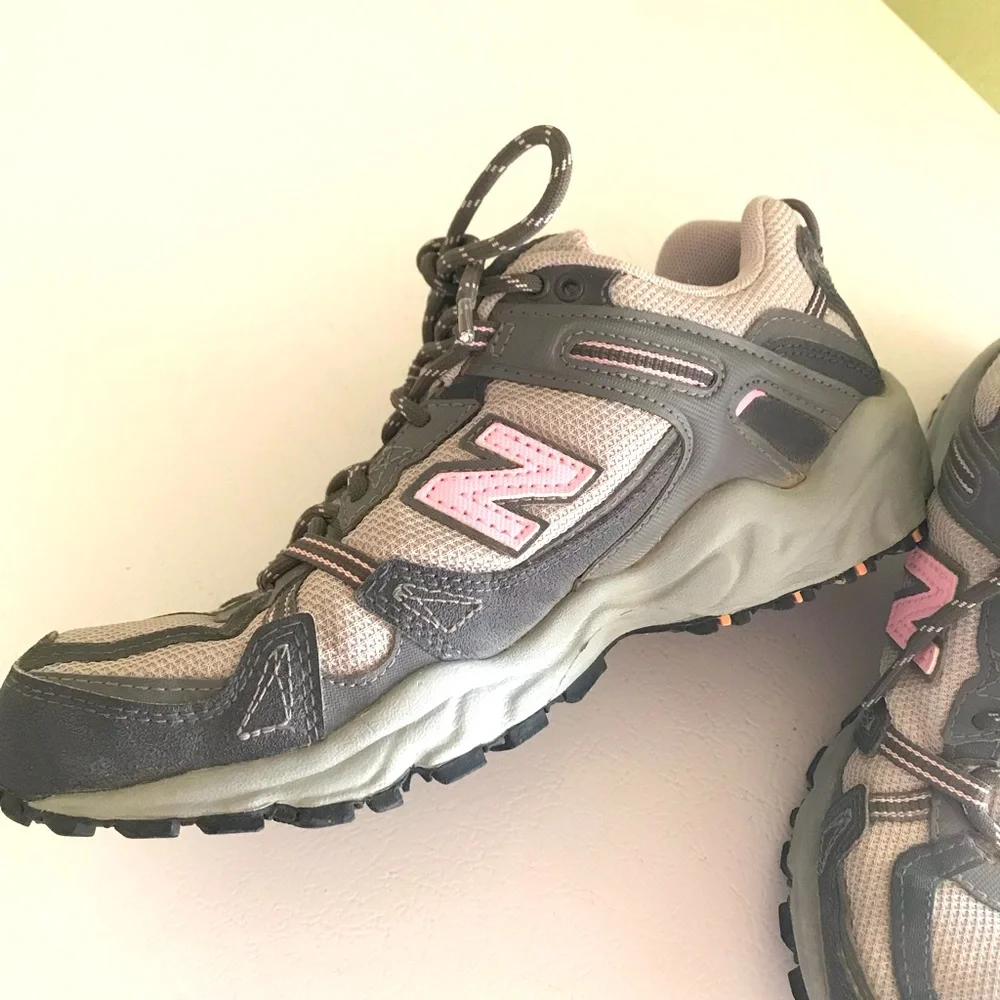 New Balance hiking sneakers - Picture 3 of 5